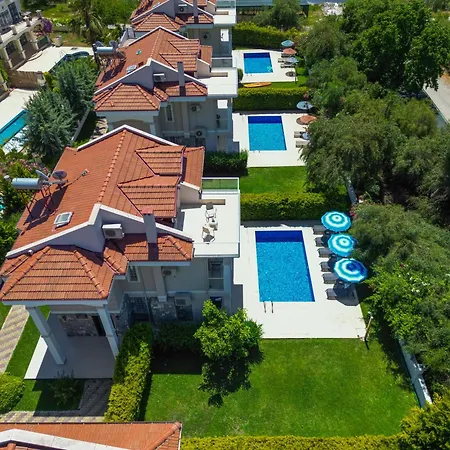 Villa Calis 2 *
