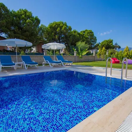 Villa Calis 2