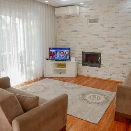 Calis 2 Villa