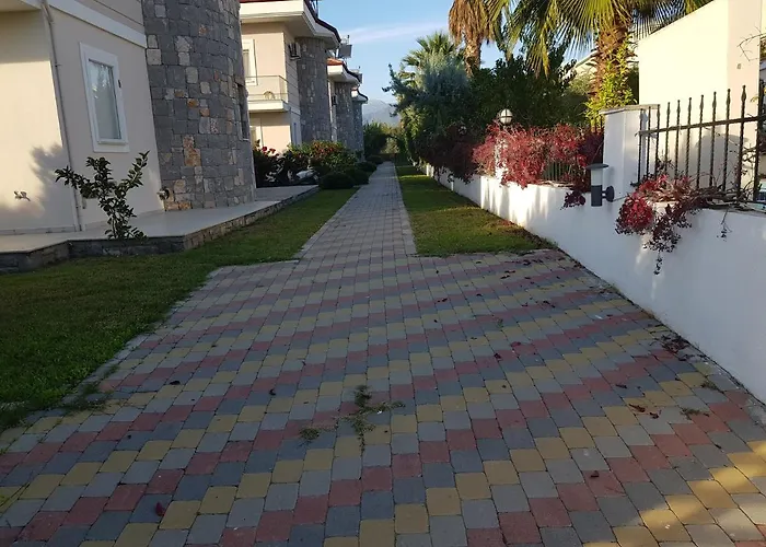 Villa Calis 2 *